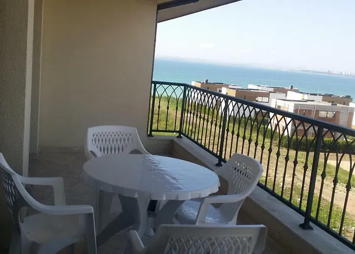 Апартаменты Sarafovo D&v *